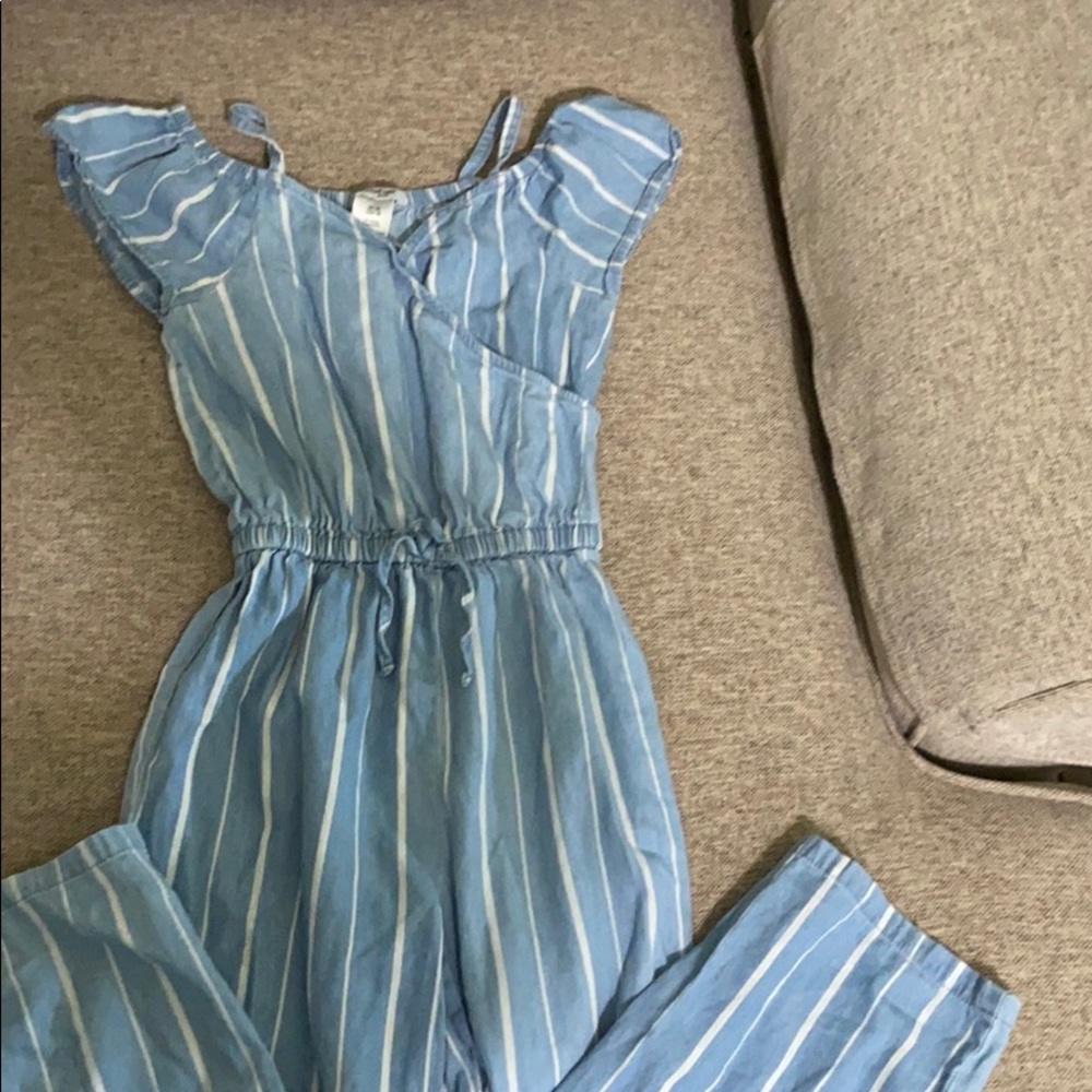 Girls one piece-size 7/8
